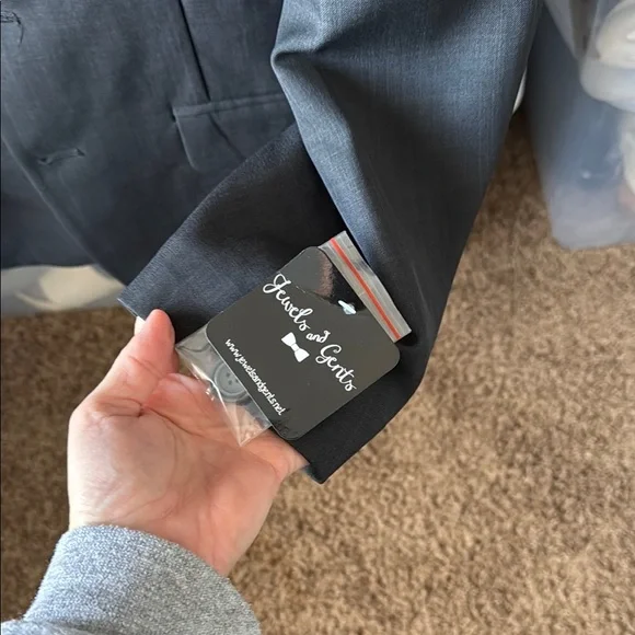 Boys Gray Matching Suit Set with Tailored Blazer, Modern Cut - Picture 6 of 7